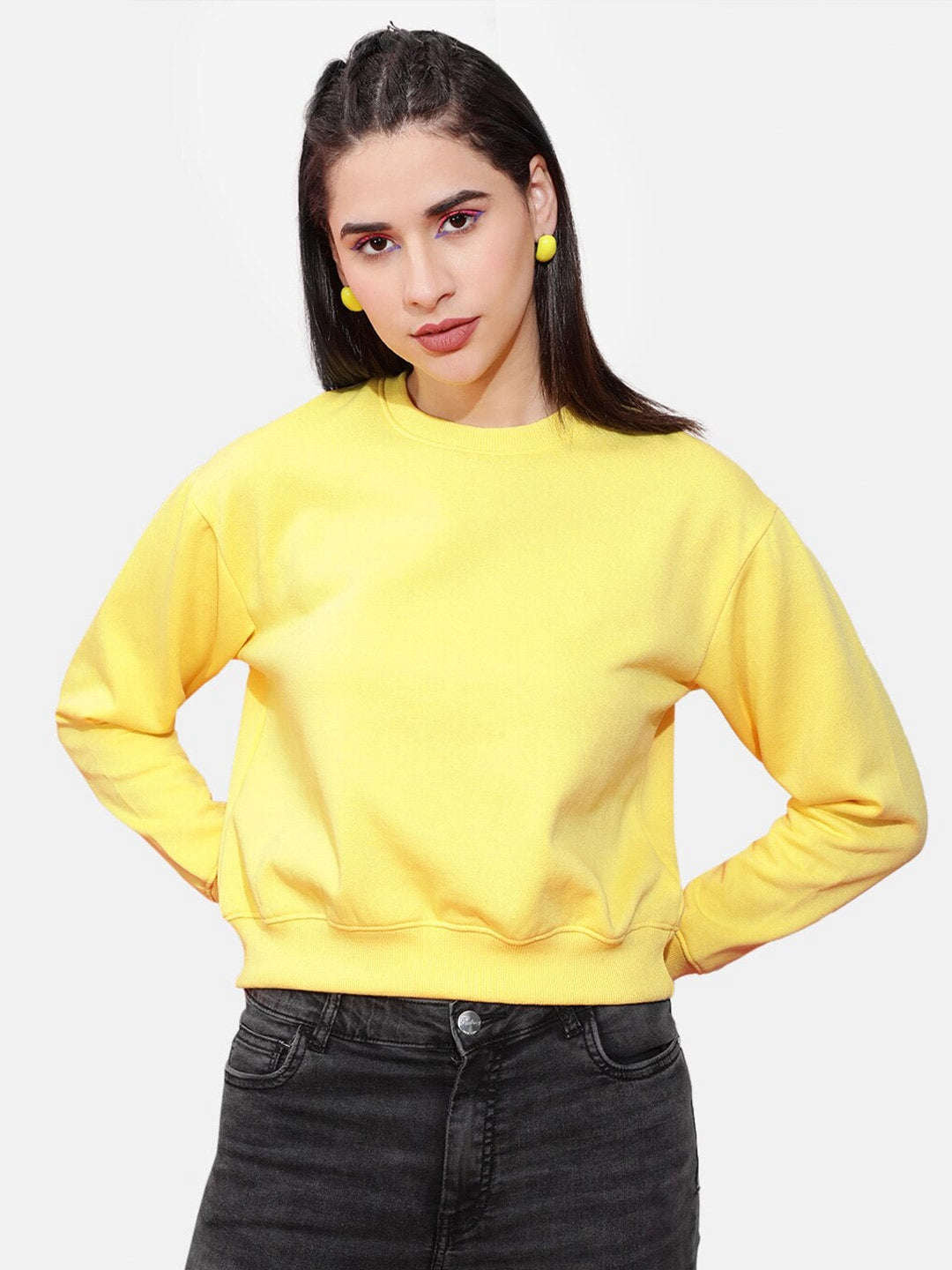 Women's Solid Regular Fit Sweatshirt