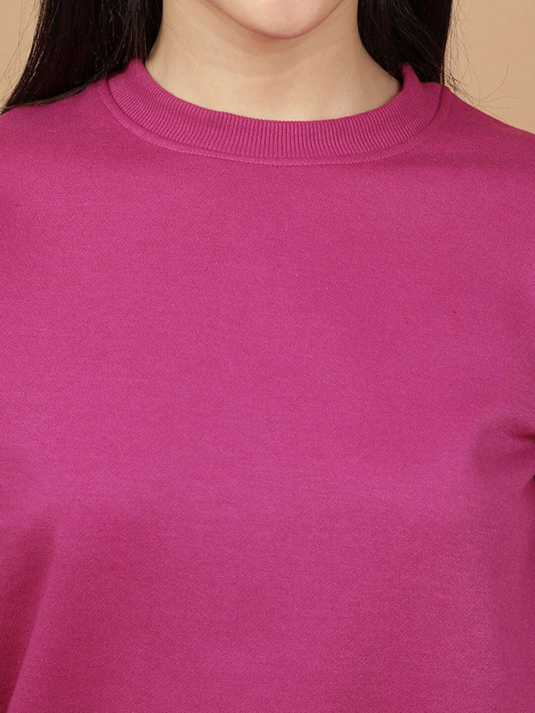 Women's Solid Regular Fit Sweatshirt