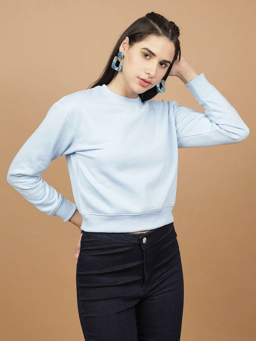 Women's Solid Regular Fit Sweatshirt