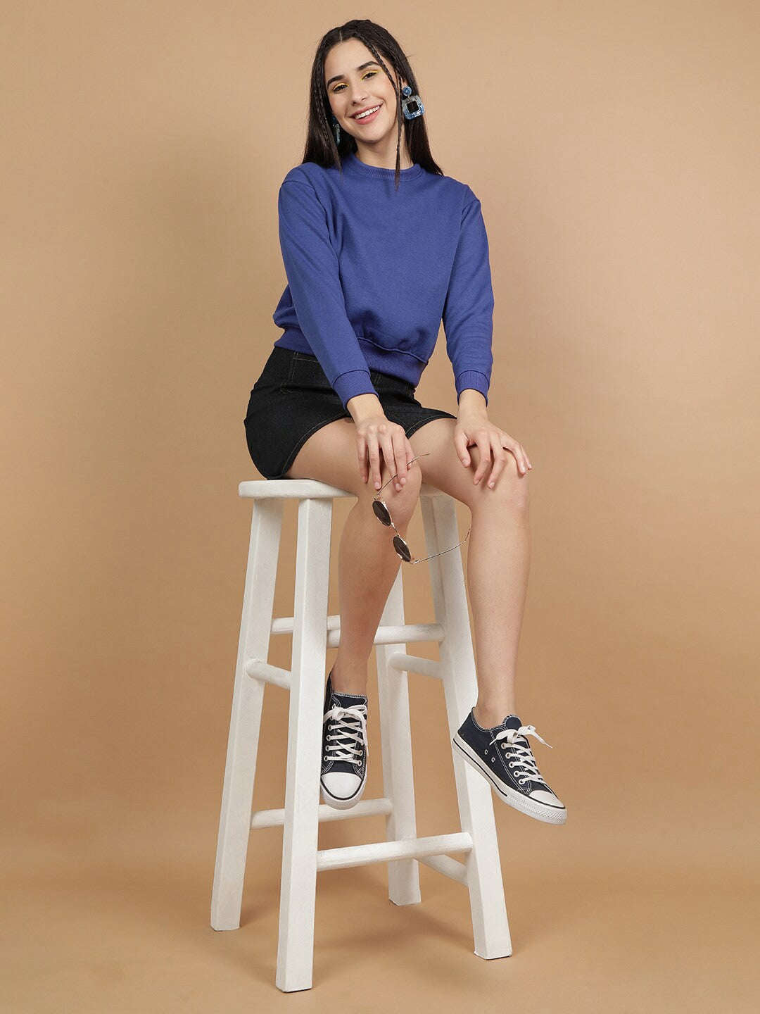 Women's Solid Regular Fit Sweatshirt