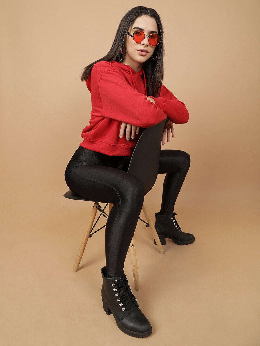 Women's Solid Regular Fit Sweatshirt