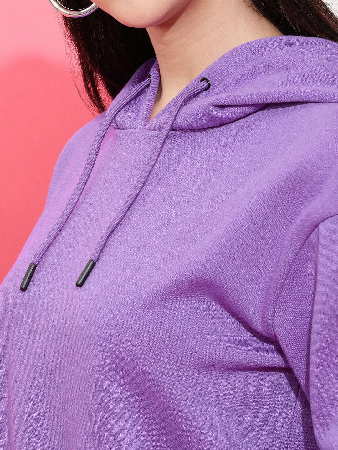 Women's Solid Regular Fit Sweatshirt