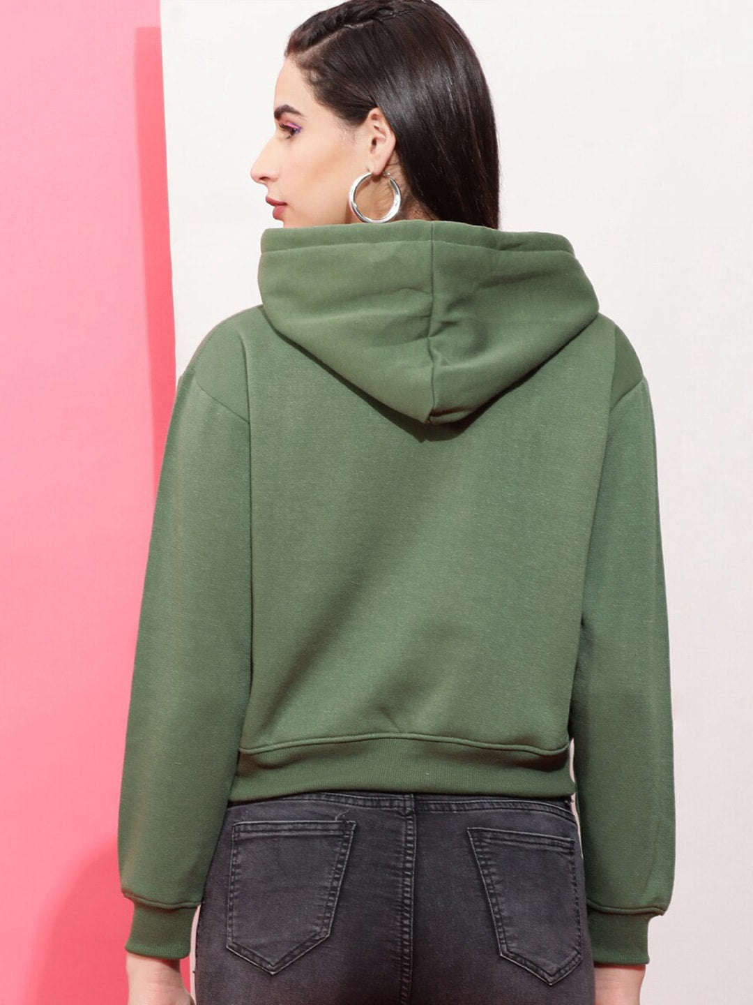 Women's Solid Regular Fit Sweatshirt