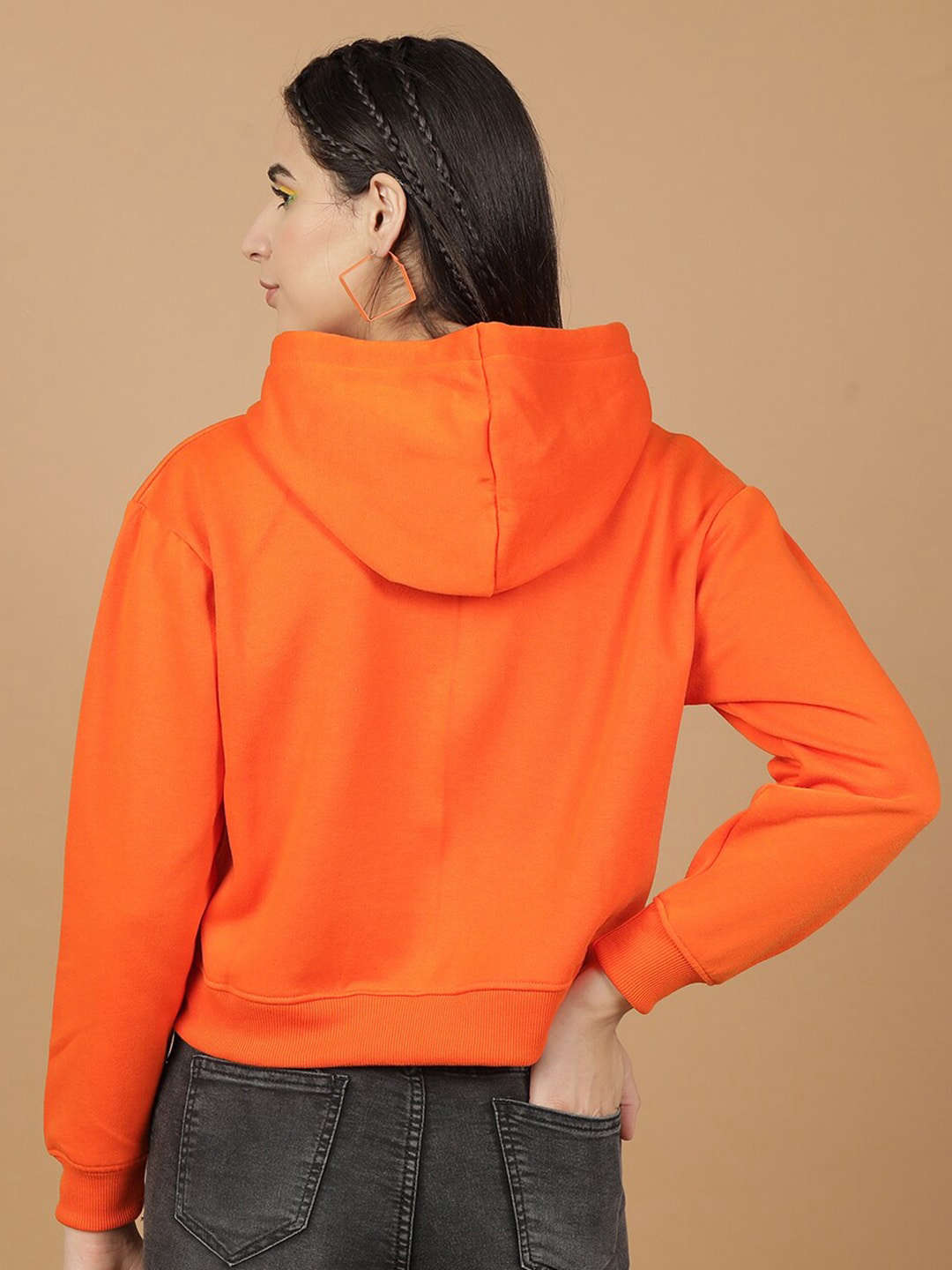Women's Solid Regular Fit Sweatshirt