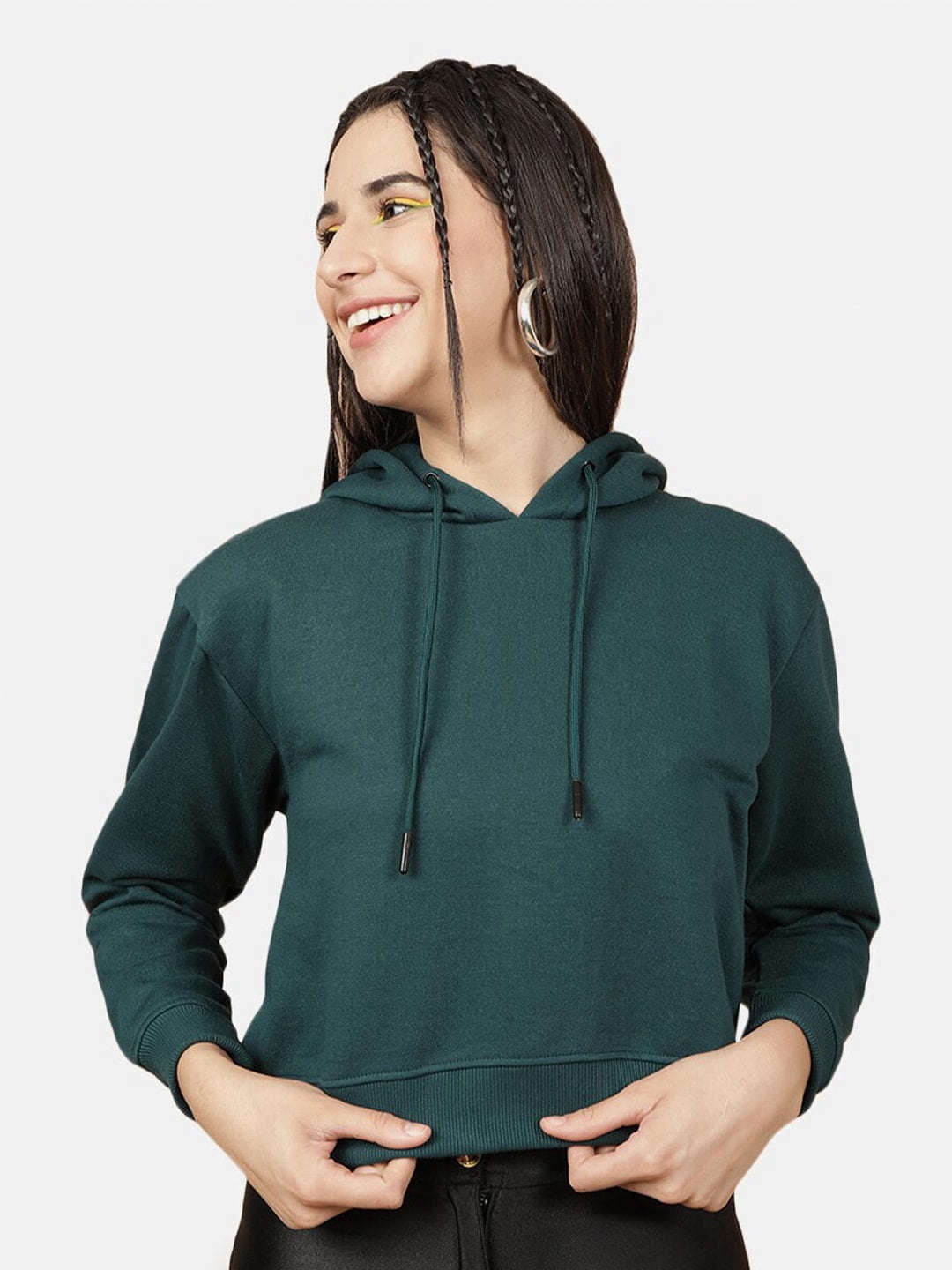 Women's Solid Regular Fit Sweatshirt