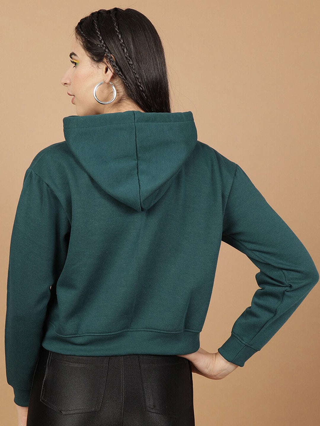 Women's Solid Regular Fit Sweatshirt