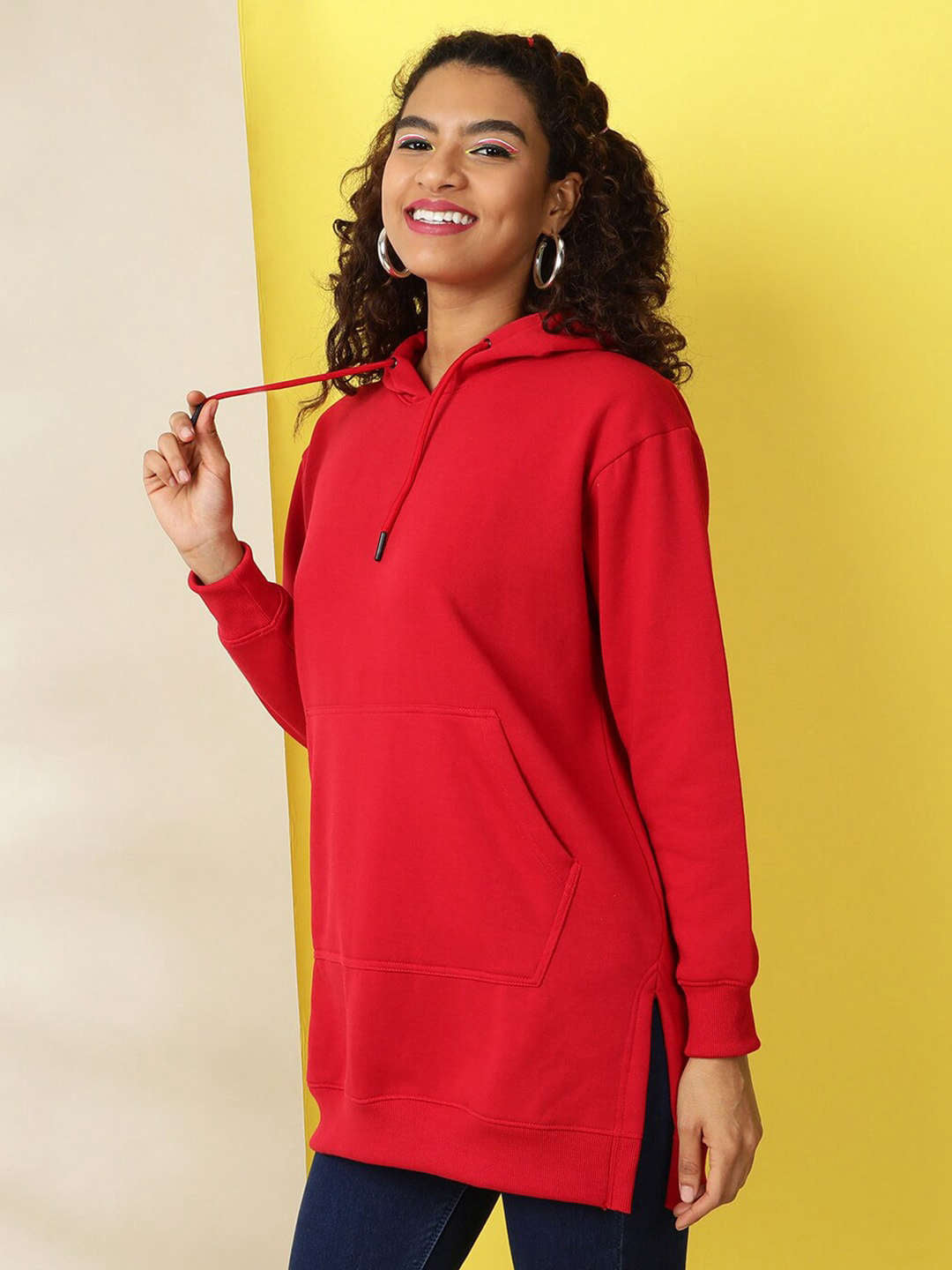 Women's Solid Regular Fit Sweatshirt