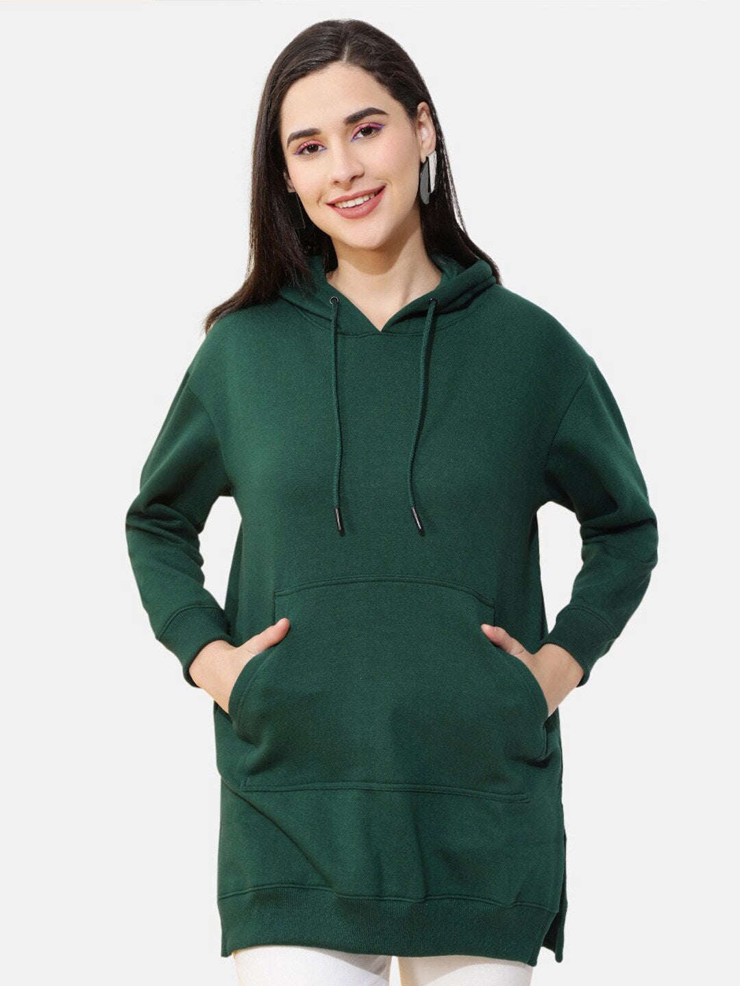 Women's Solid Regular Fit Sweatshirt