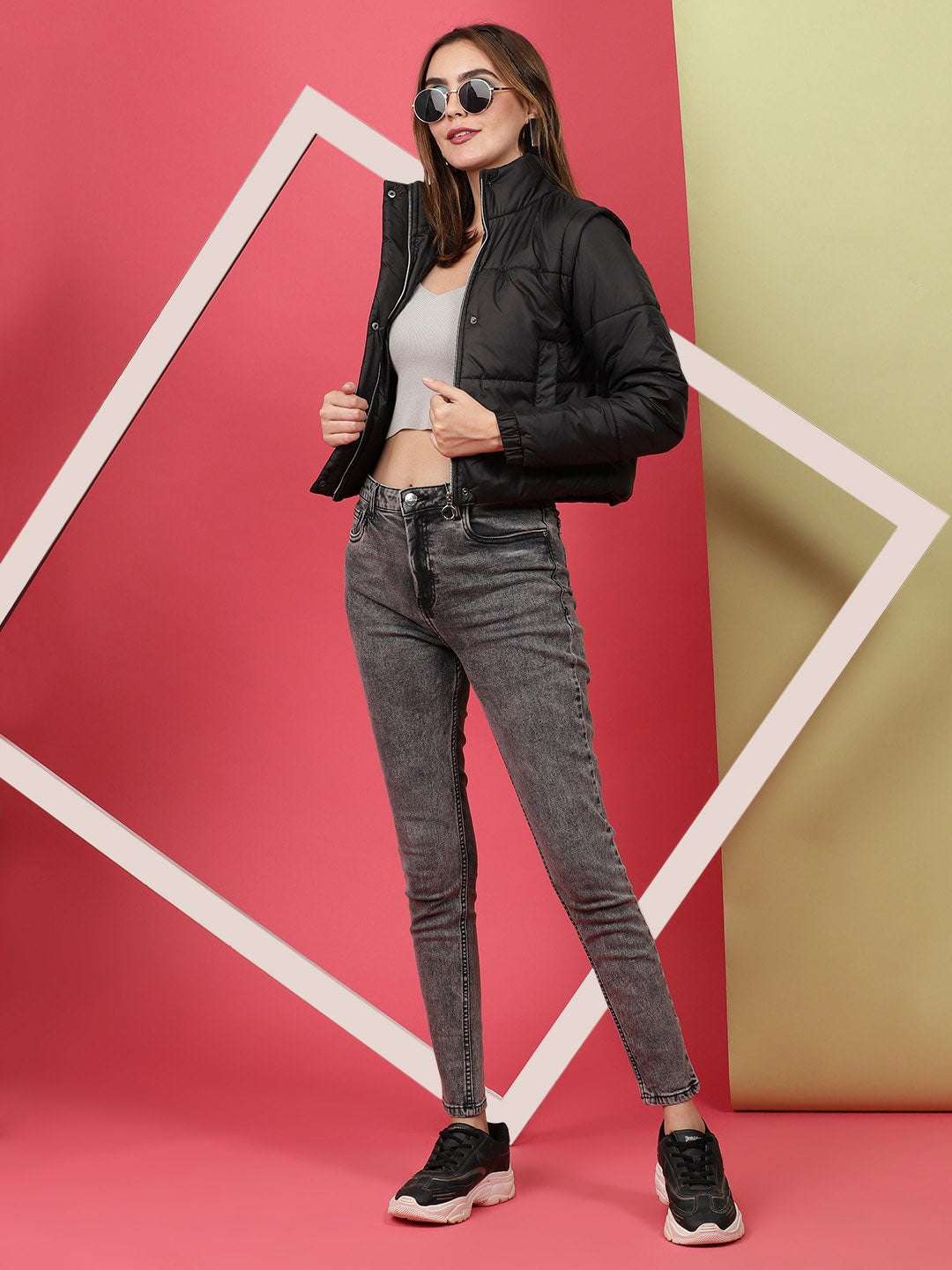 Women's Detachable Sleeve Crop Jacket