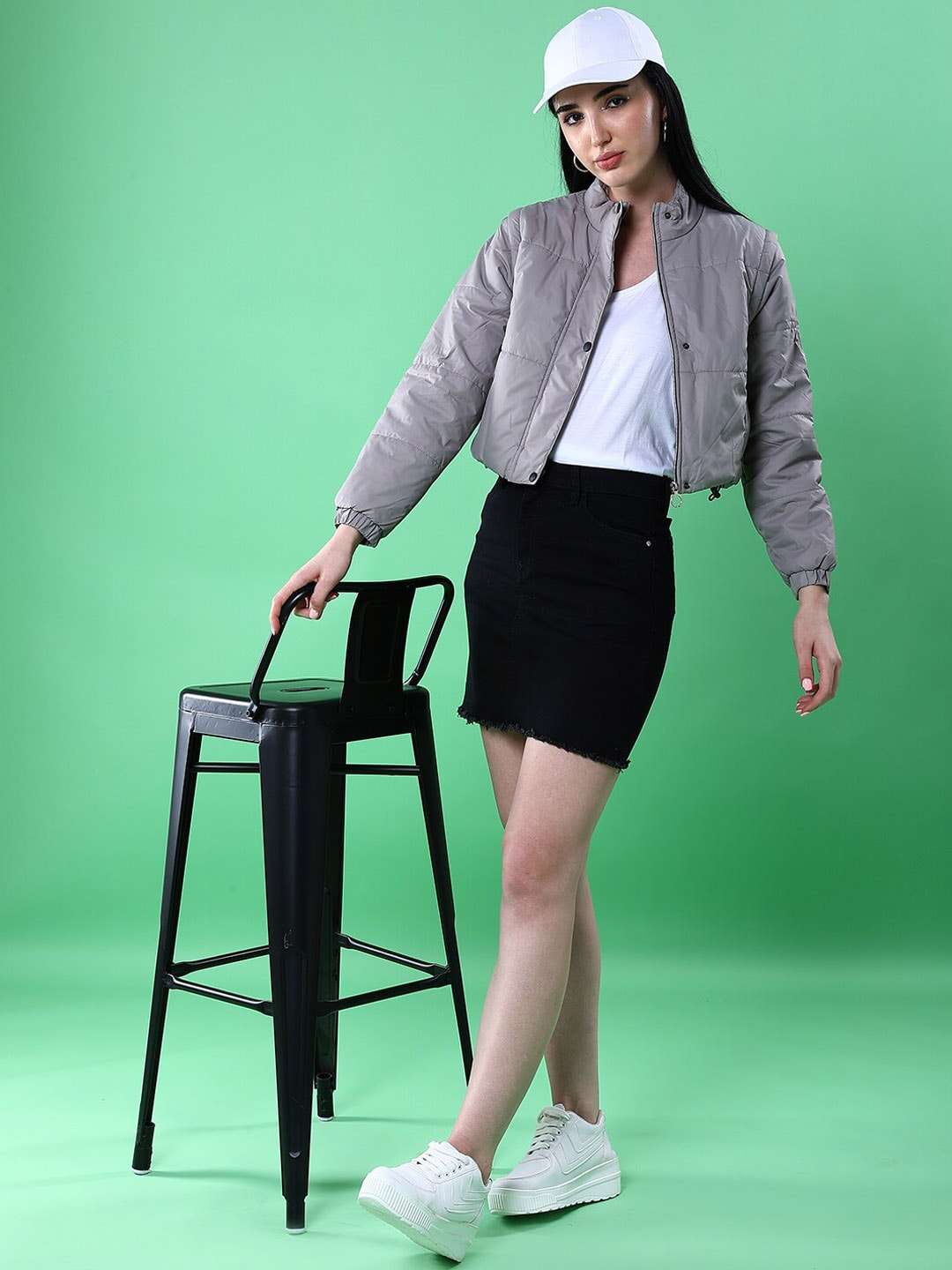 Women's Detachable Sleeve Crop Jacket