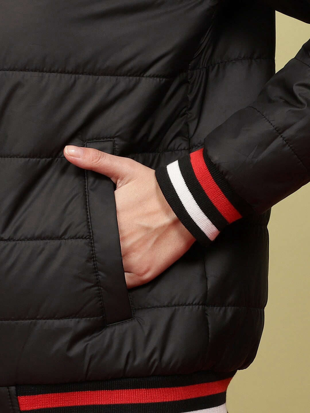 Women's Puffer Jacket With Rib