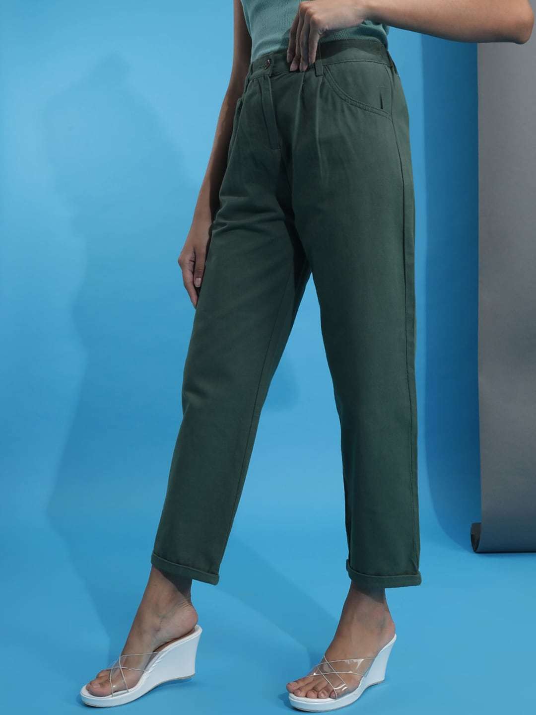 Women's Pleated Trouser