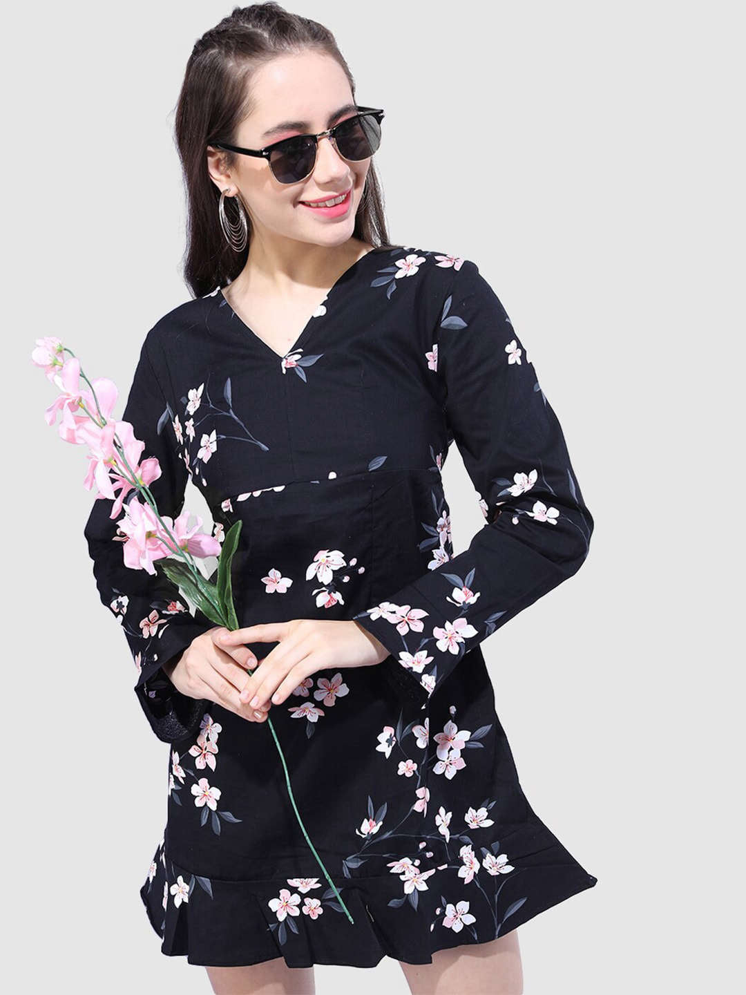 Women's Printed V Neck Short Dress