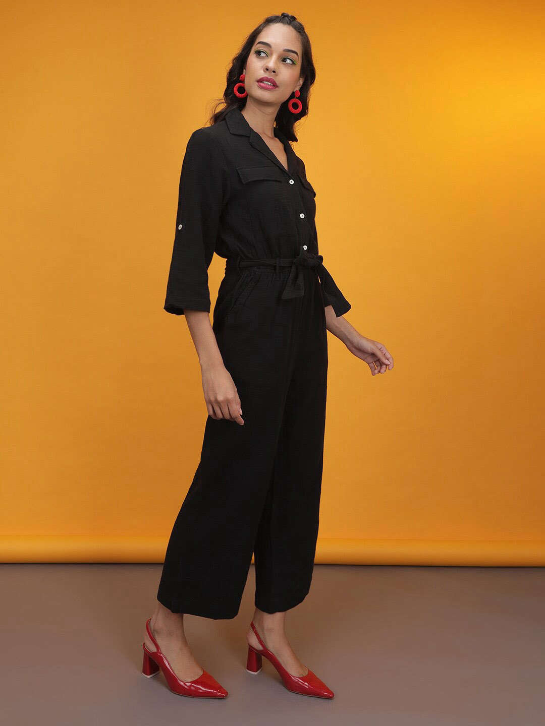 Women's Solid Jumpsuit With Flap Pockets