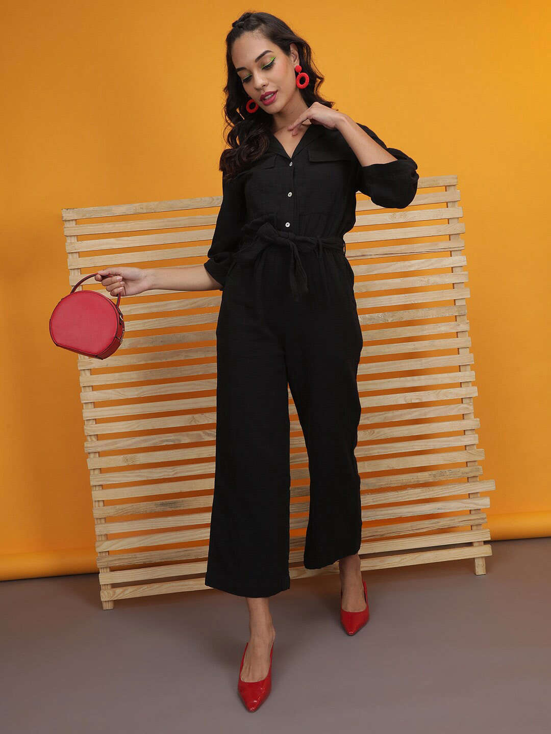 Women's Solid Jumpsuit With Flap Pockets
