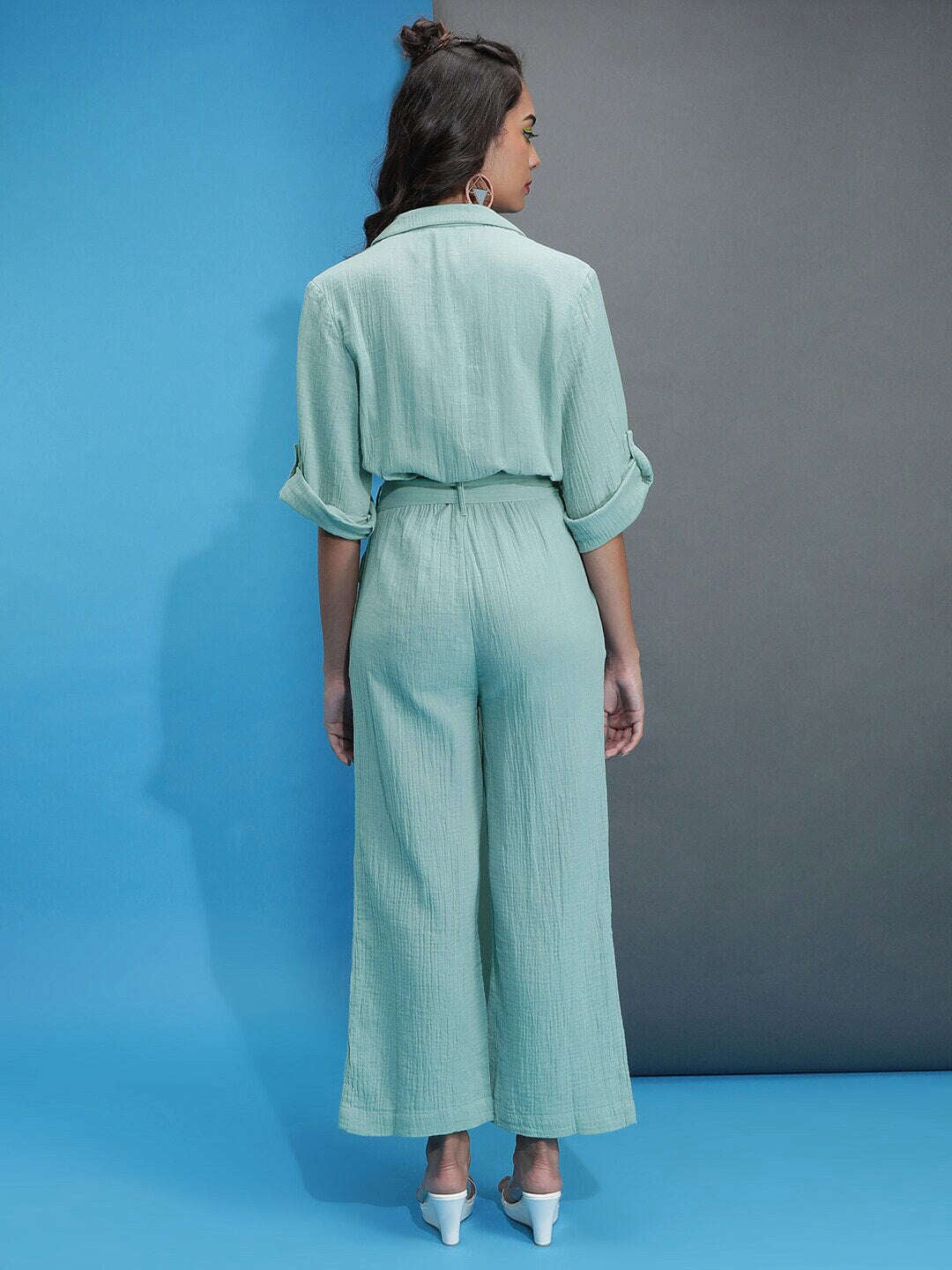 Women's Solid Jumpsuit With Flap Pockets
