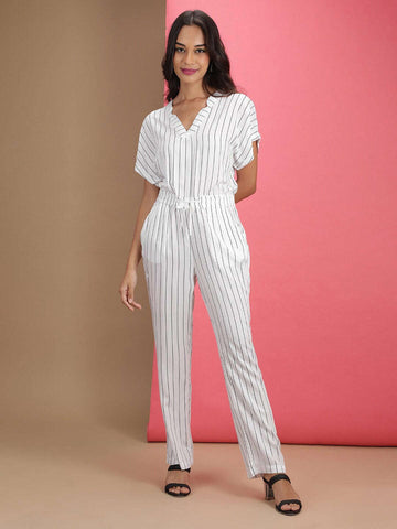Women's Solid Jumpsuit With Scoop Pockets
