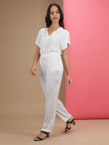 Women's Solid Jumpsuit With Scoop Pockets