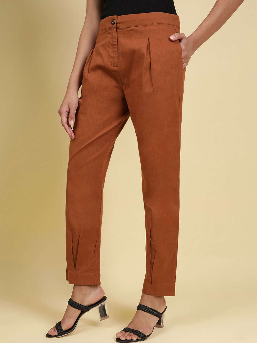 Women's Linen Pleated Pant