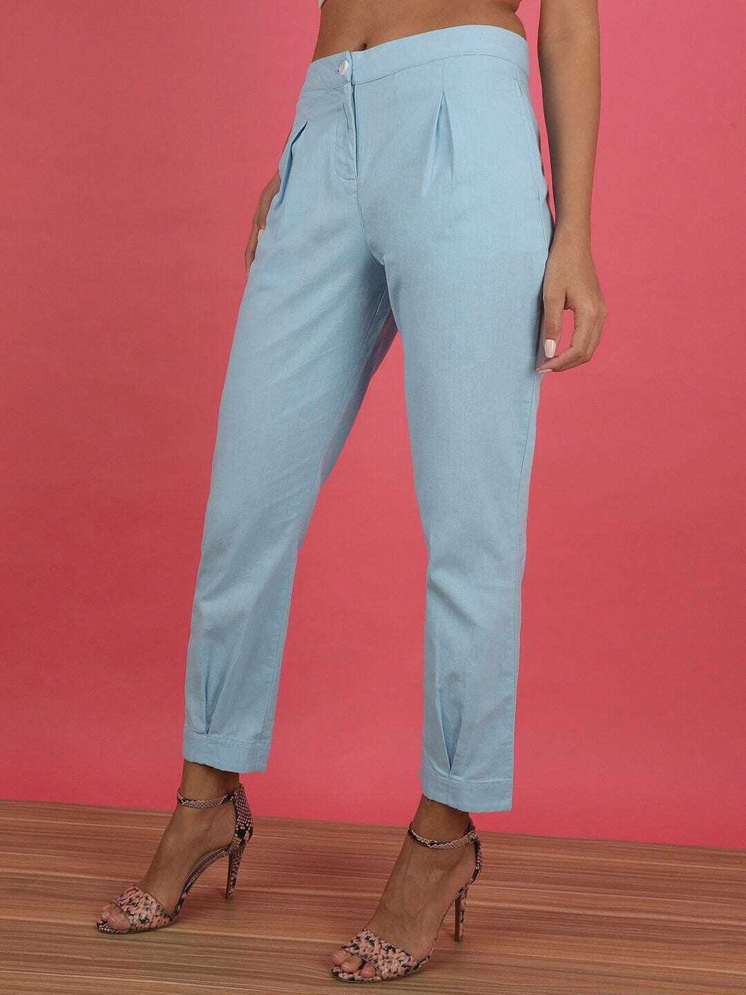 Women's Linen Pleated Pant