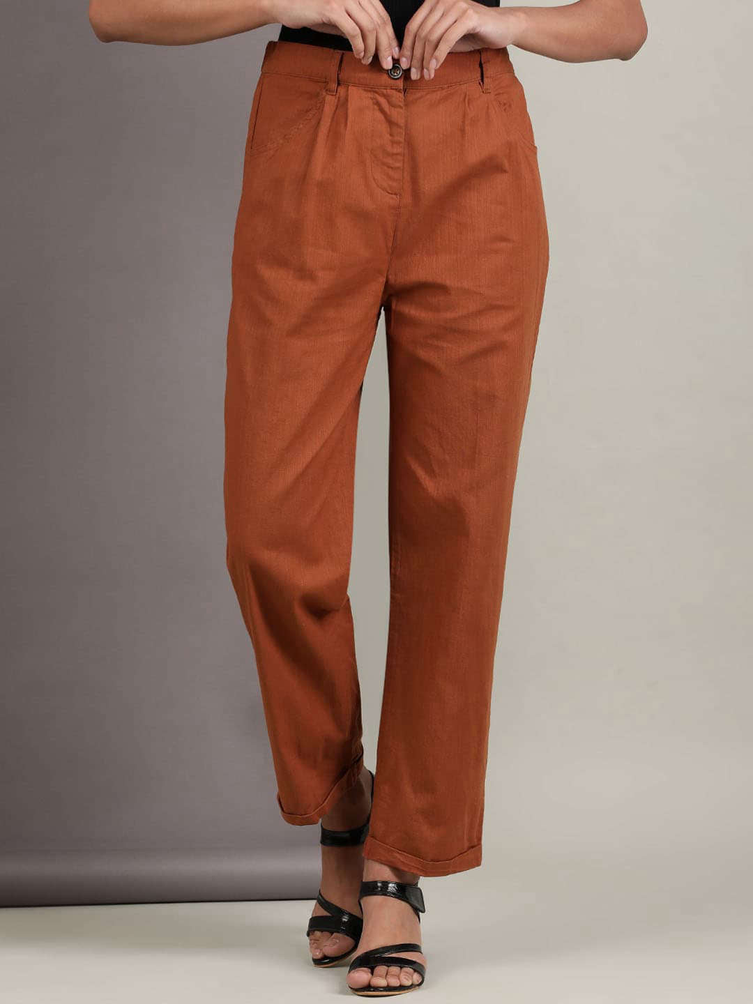 Women's Linen Pleated Pant