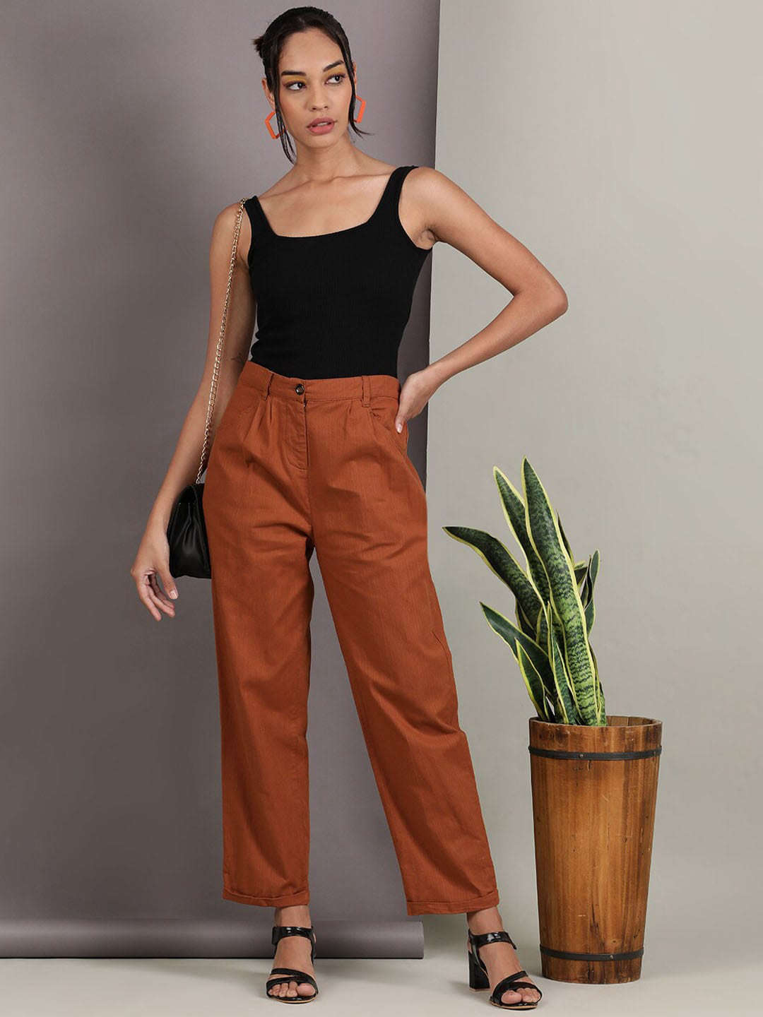 Women's Linen Pleated Pant
