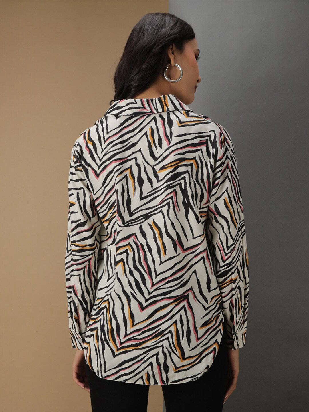 Women's Animal Printed Front Tie Up Shirt