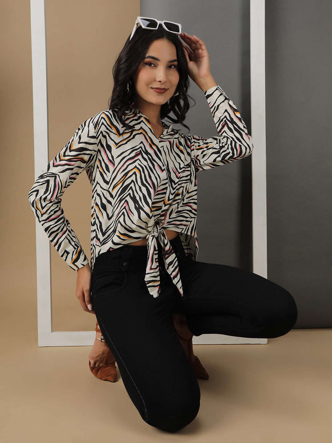 Women's Animal Printed Front Tie Up Shirt