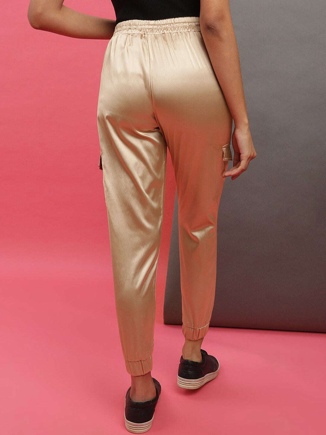 Women's Cuffed Cargo Jogger