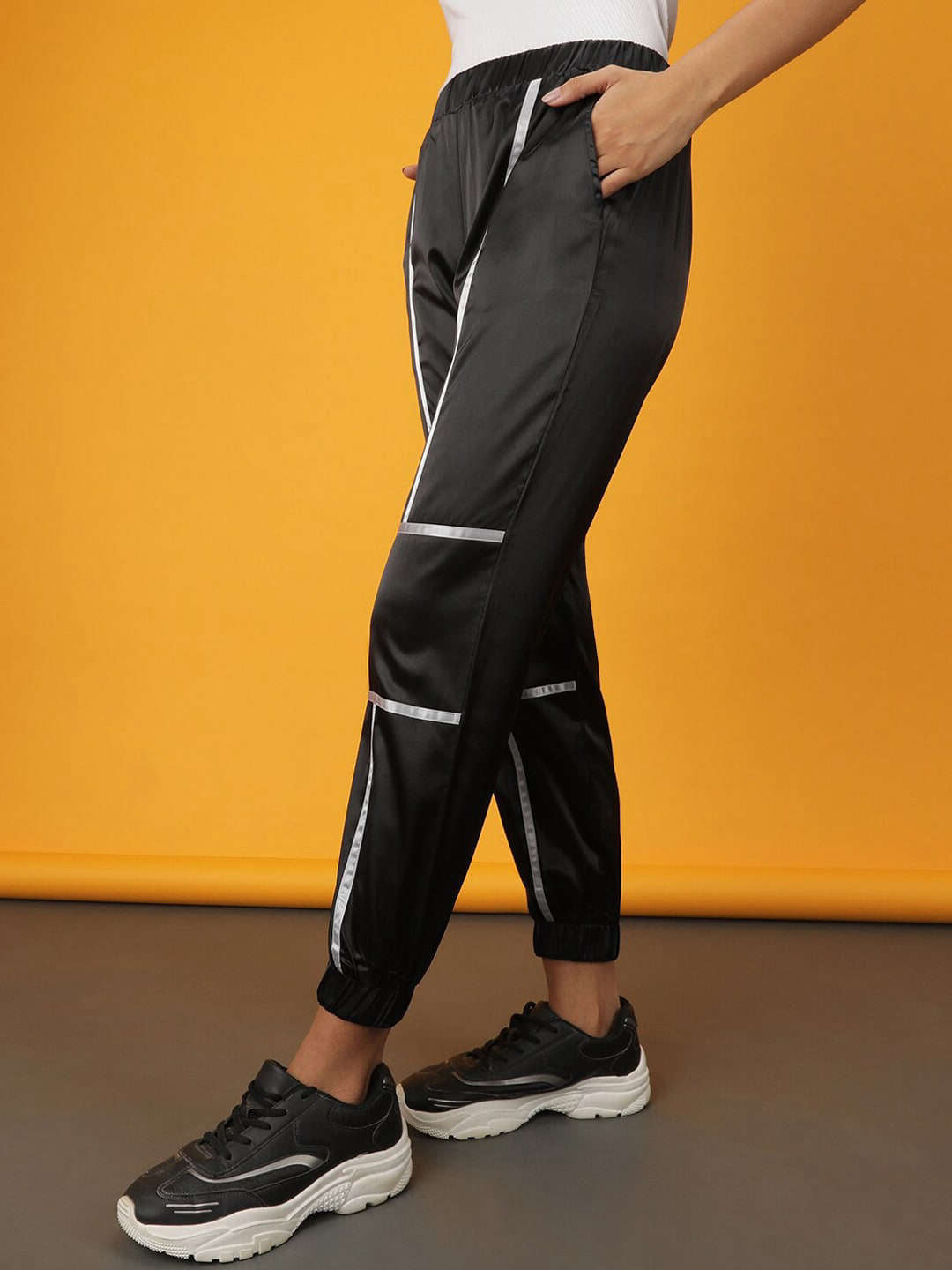 Women's Satin Jogger With Contrast Piping