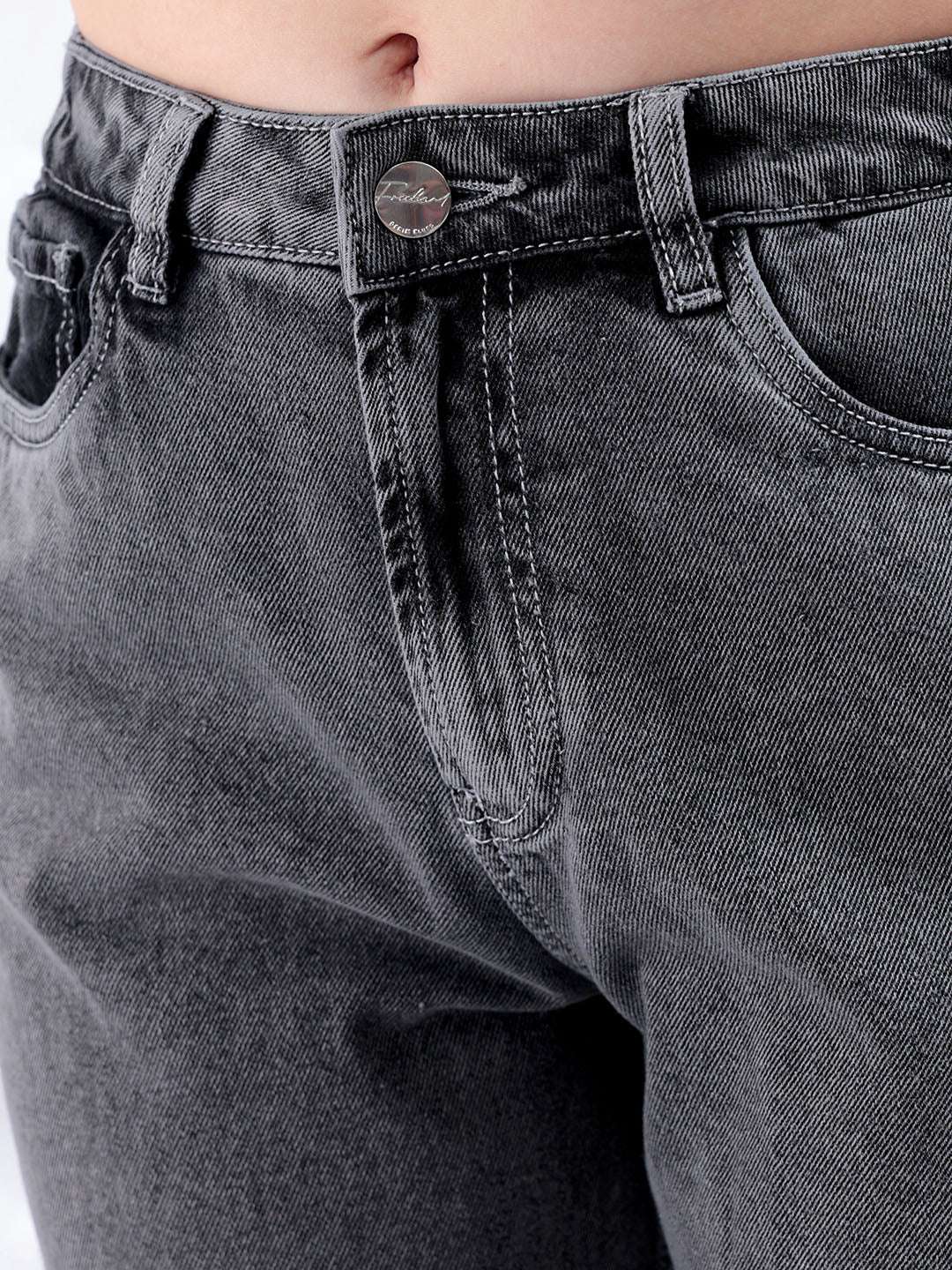 Women's Straight Fit Jeans