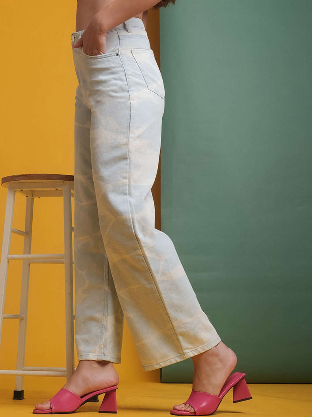 Women's Flared Jeans