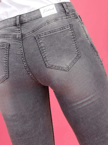 Women's Solid Jeans
