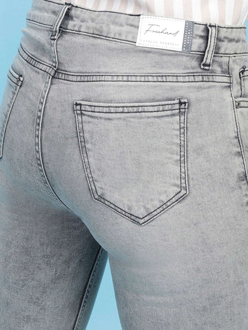 Women's Solid Jeans