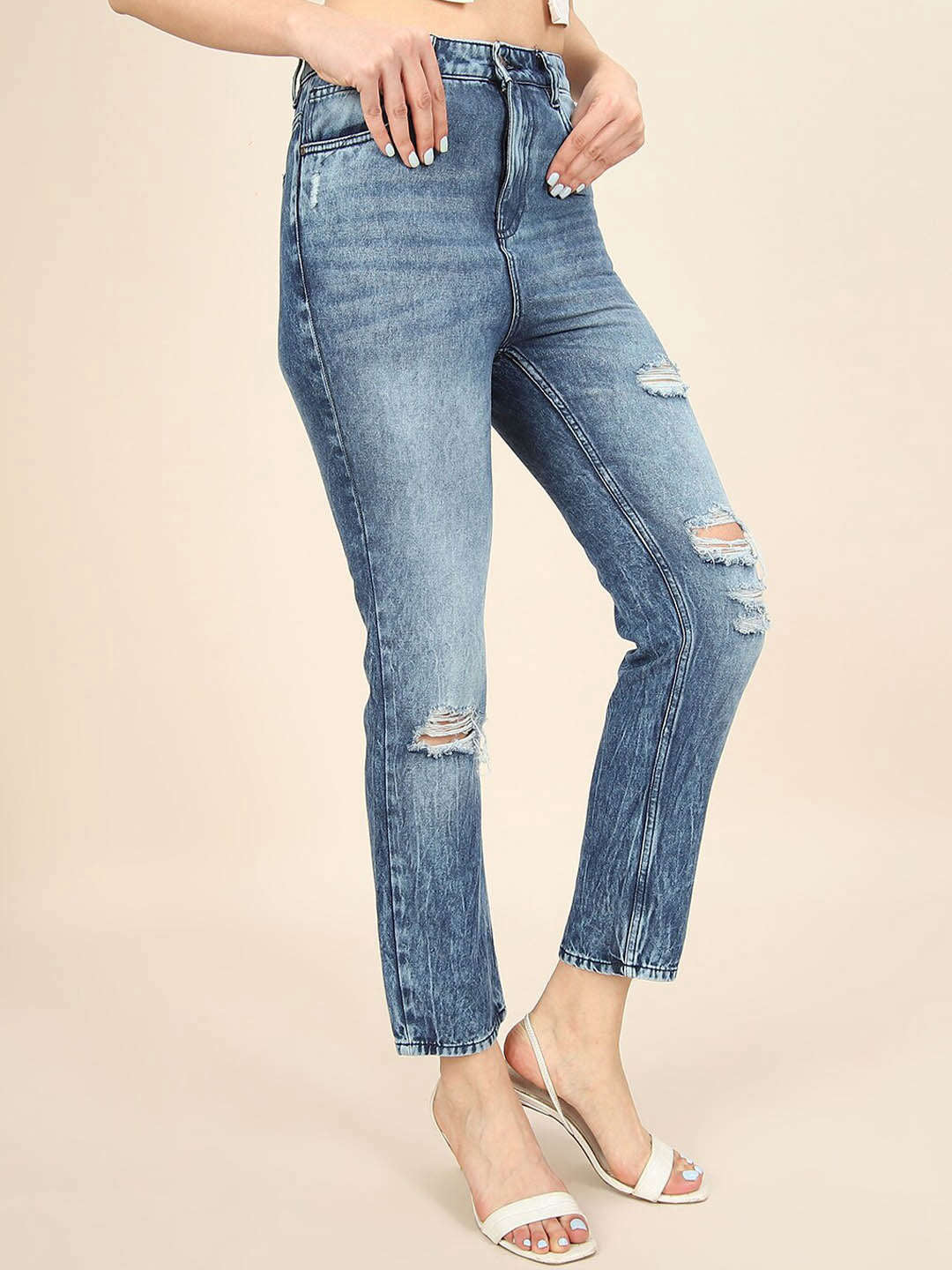 Women's Distress Straight Fit Jeans