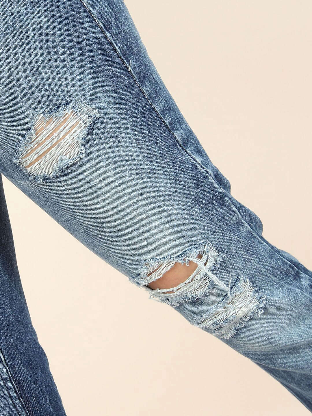 Women's Distress Straight Fit Jeans