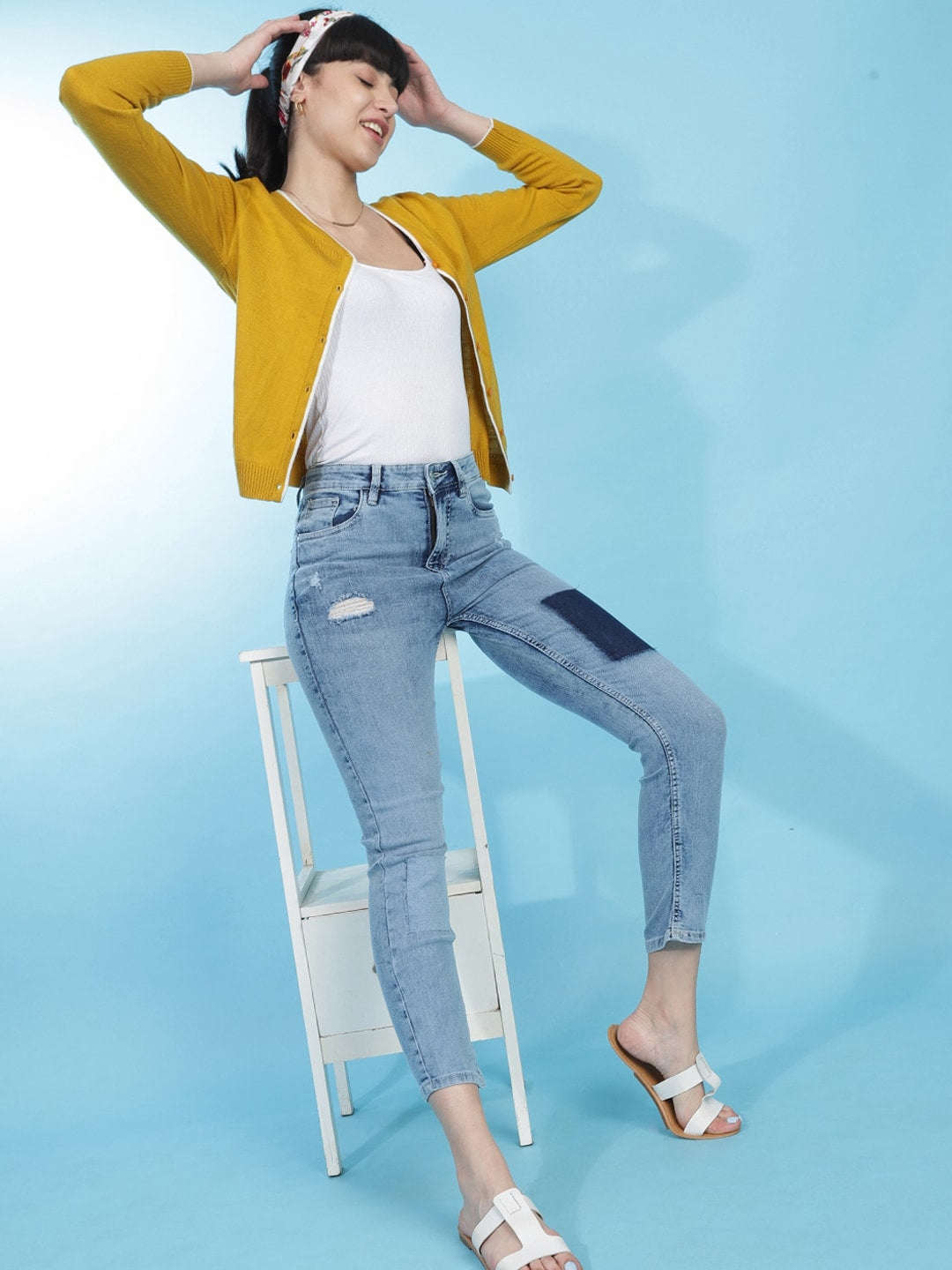 Women's Distress Straight Fit Jeans