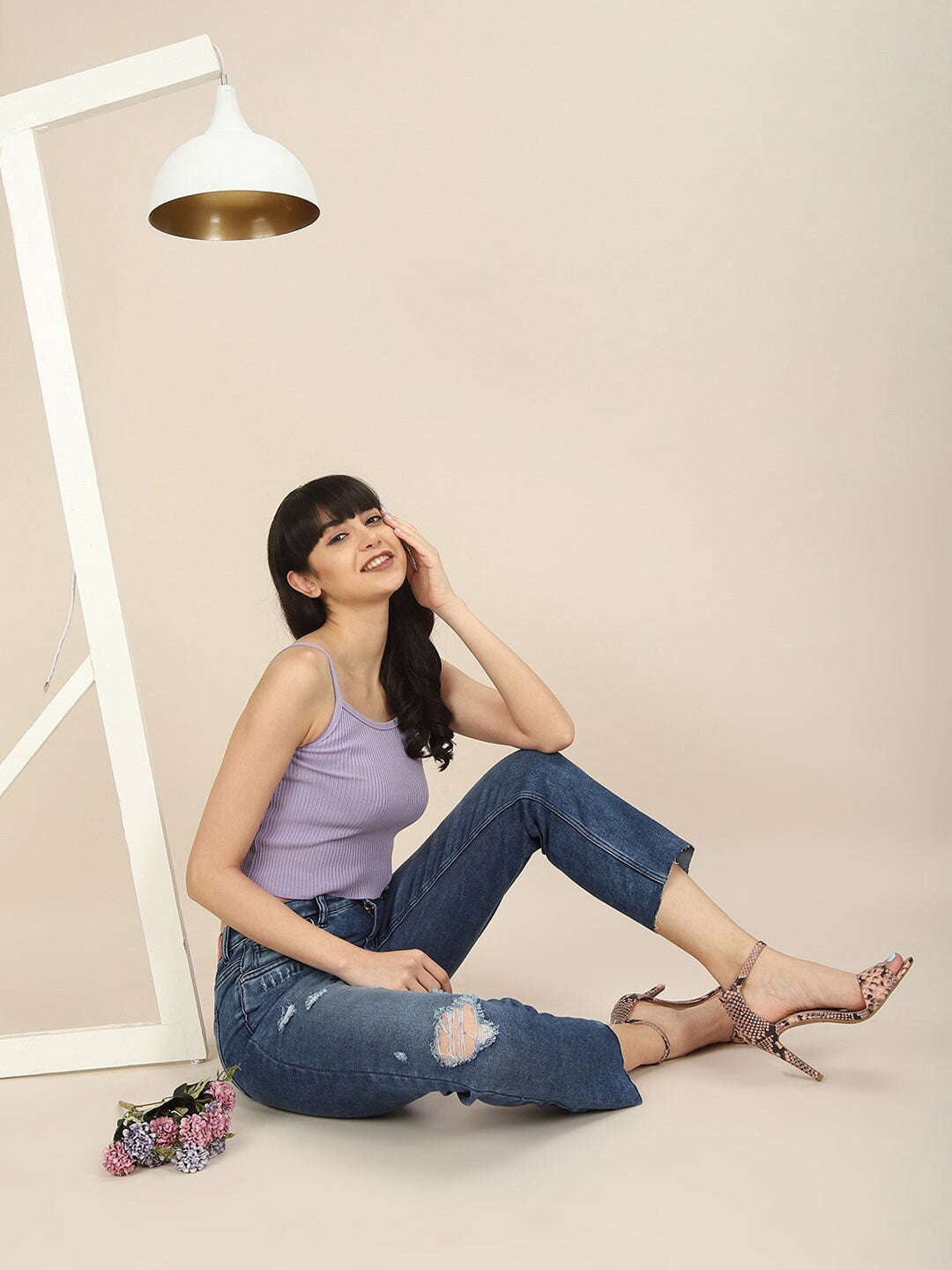 Women's Distress Straight Fit Jeans