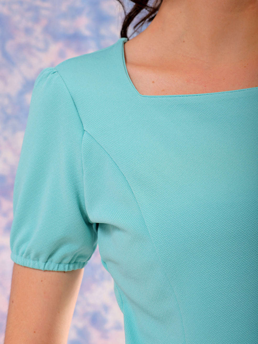 Women's Green Fitted Textured Square Neck Crop Top