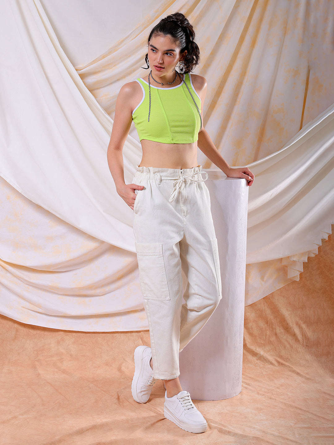 Women's Green/White Fitted Colourblocked Square Neck Crop Top