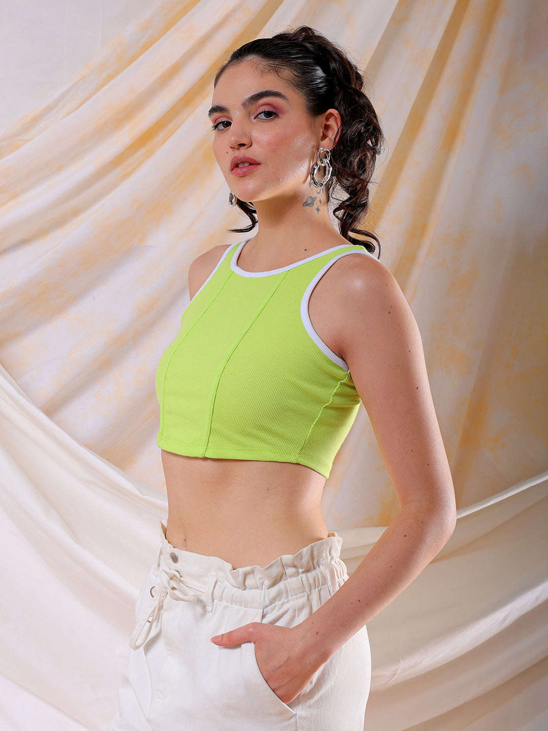 Women's Green/White Fitted Colourblocked Square Neck Crop Top