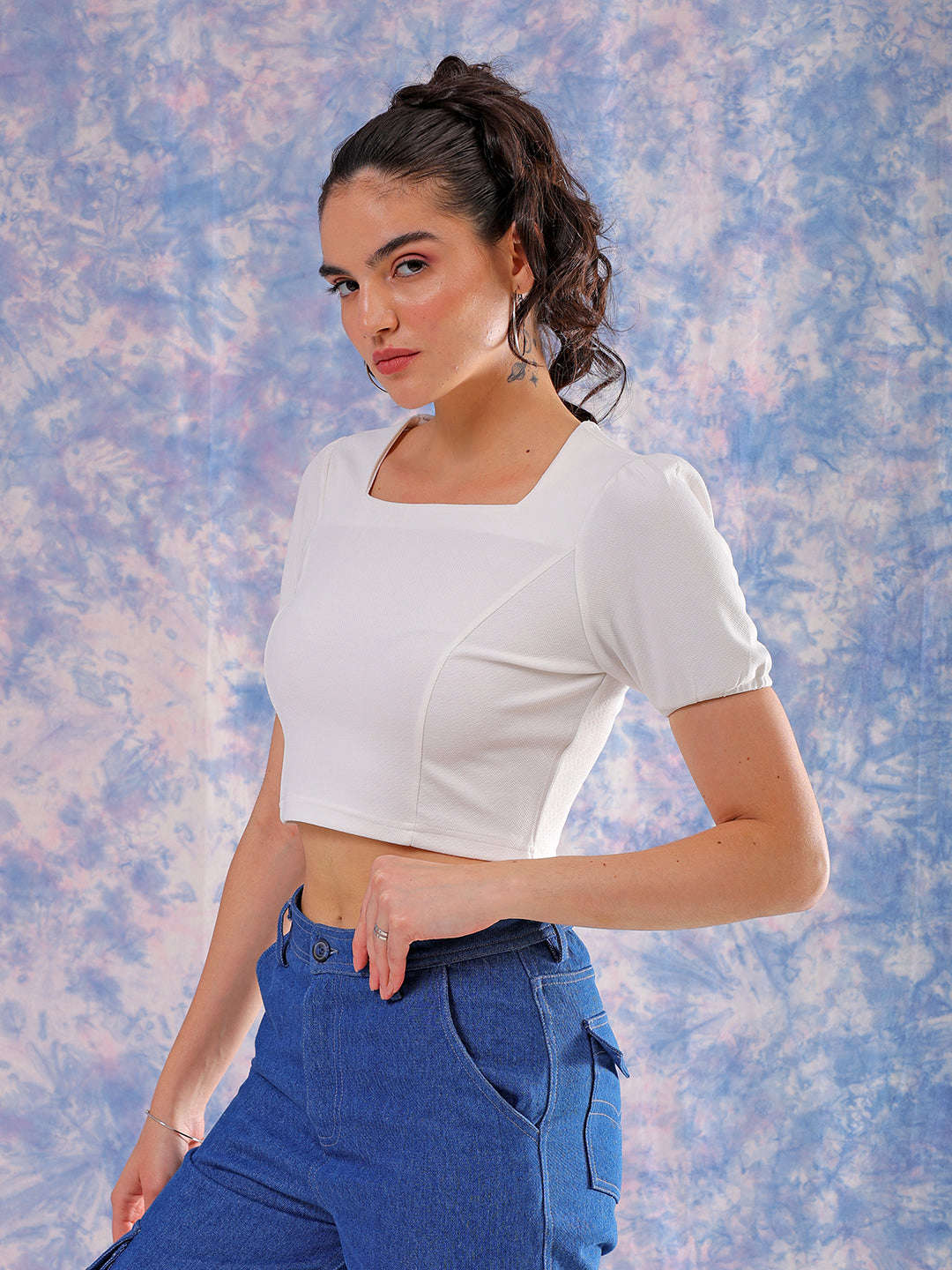 Women's White Fitted Textured Square Neck Crop Top