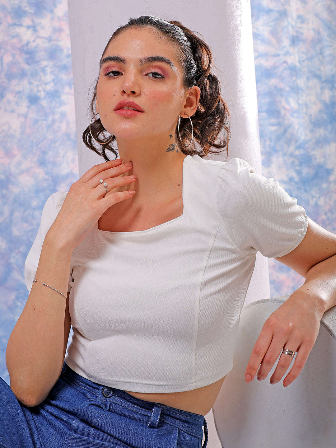 Women's White Fitted Textured Square Neck Crop Top