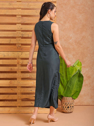 Women's Green A line Solid Partywear Draped Dress