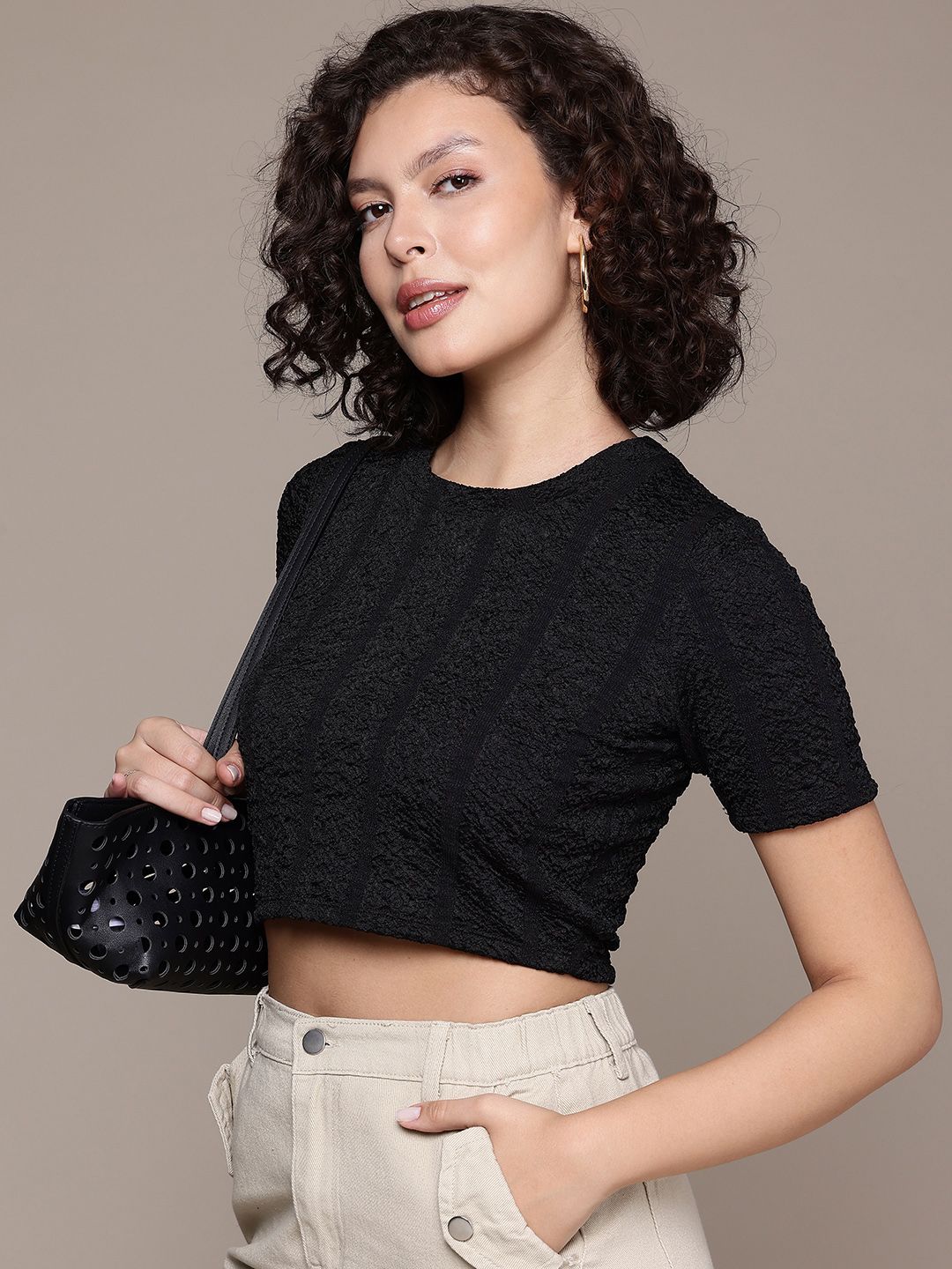 Women's Regular Fit Textured Crop Top