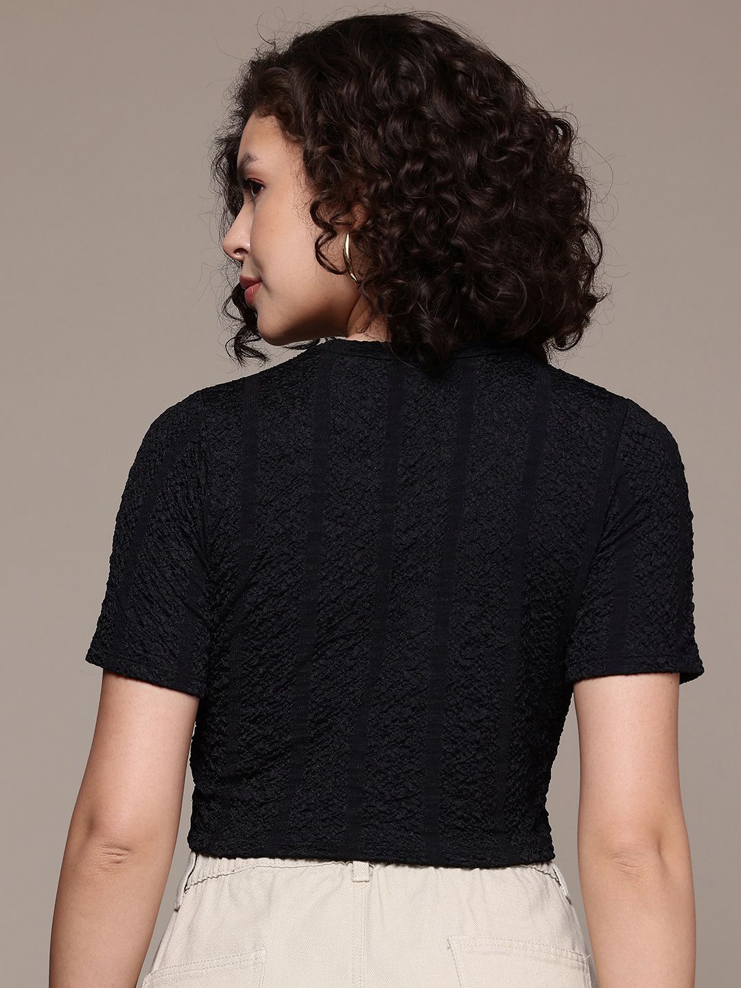 Women's Regular Fit Textured Crop Top