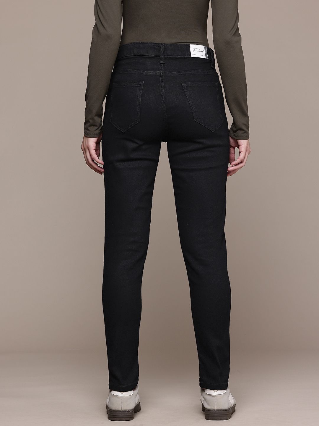 Women's Black Slim Fit Casual Jeans